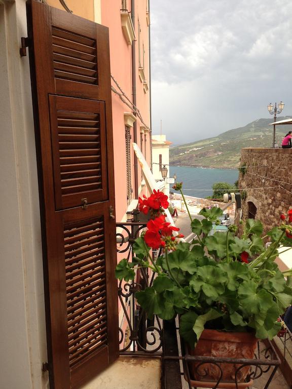 Bed and Breakfast L'Appogghju à Castelsardo Extérieur photo